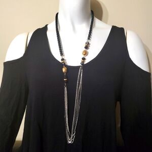 NWT Benefit Necklace & Earrings Set